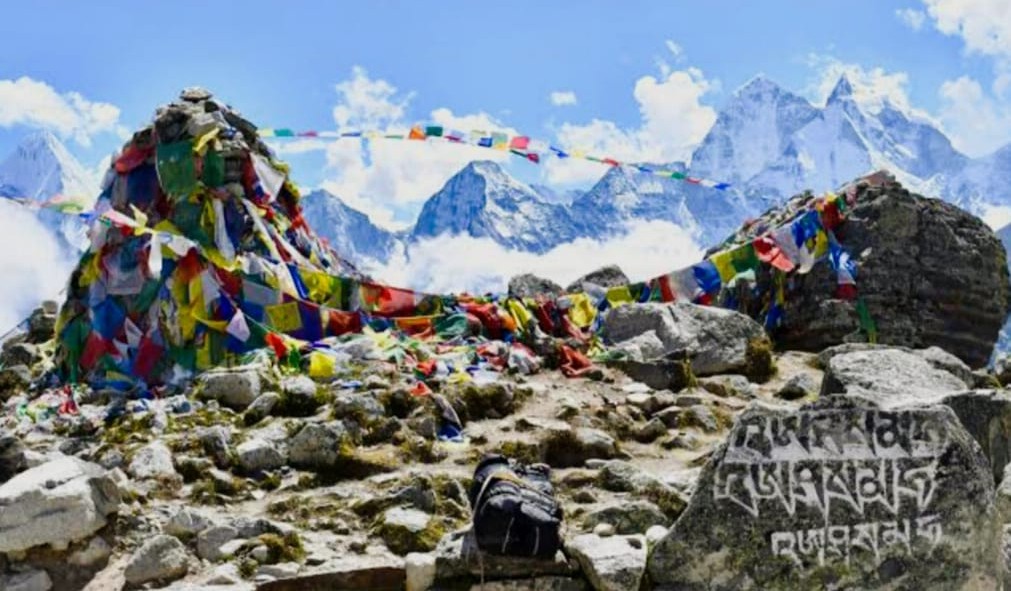 Everest Two Passes Trek 18 Days – Renjo La & Cho La